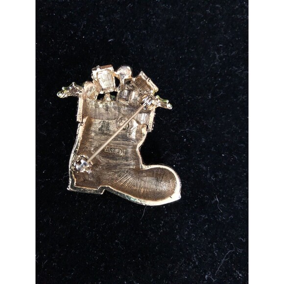 VTG MIDCENTURY SIGNED "ART" SANTA  BOOT WITH PRESENTS GOLD TONE PIN OR BROOCH - Picture 6 of 6